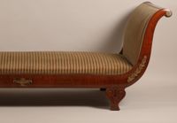 Banquette à chevets renversés, en acajou et placage d'acajou… (photo 3)