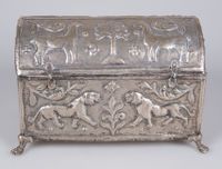 Coffret en argent ciselé. Atelier vice-royal. (photo 5)