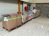 many boxes that are sitting in the middle of a room