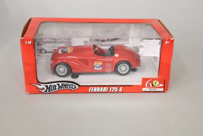 HOT WHEELS Véhicule miniature 1/18