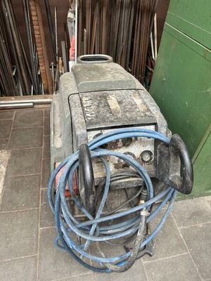 1 laveur haute pression KARCHER HDS 895M ECO