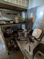 ETAGERE et petit matériel (photo 2)