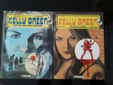deux livres exposés sur une table