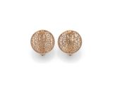 une paire de boucles d'oreilles en or sur fond blanc