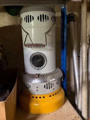 Chauffage à pétrole modèle ancien