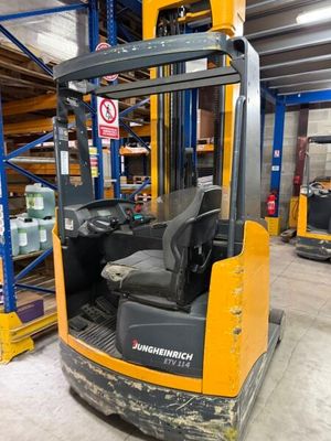 a picture of a forklift in a warehouse