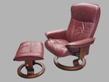 fauteuil inclinable en cuir avec repose-pieds assorti