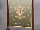 an image of a wooden frame with a picture of a bird on it