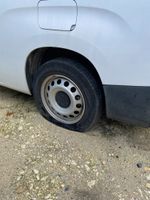 Véhicule vendu uniquement à professionnel de l'automobile - (photo 5)