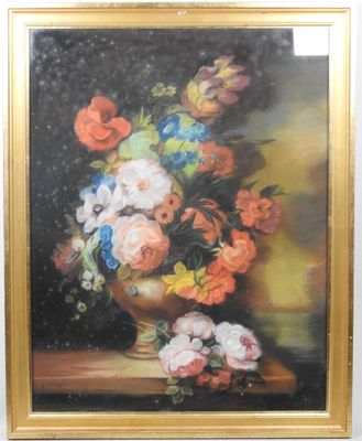 une peinture de fleurs dans un vase sur une table