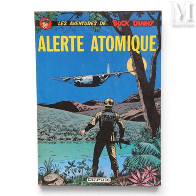une image représentant un livre sur lequel figure la photo d'un homme debout devant un avion