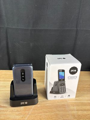une boîte sur laquelle figure un téléphone portable et une boîte sur laquelle figure un téléphone portable