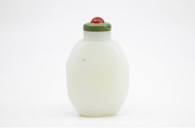 CHINE, fin du XIXe siècle Tabatière à pans coupés en verre o… - Photo 1