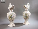 paire de vases chinois anciens ornés de fleurs et d'oiseaux