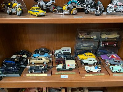 * Lot de véhicules miniatures - Photo 1