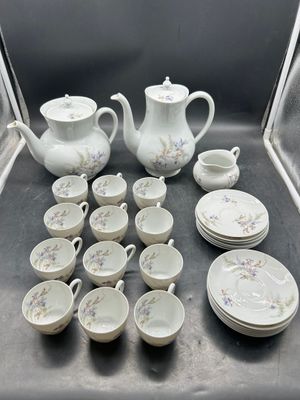 Haviland, service à café en porcelaine, des accidents sur le…