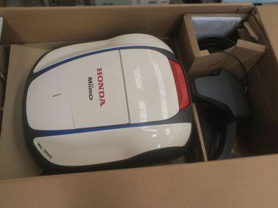 une boîte contenant une souris d'ordinateur