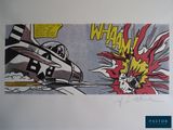 une photo d'une page de bande dessinée avec un avion en arrière-plan