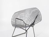 Fauteuil et repose-pieds « Harry Bert Diamond » par Harry Bert pour Knal