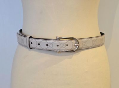 une image d'une ceinture sur un mannequin, un mannequin, un mannequin, un mannequin, un mannequin, un mannequin, un mannequin, un mannequin, un mannequin, un mannequin, un mannequin, un mannequin, un mannequin, un mannequin, un mannequin, un mannequin, un mannequin, un mannequin, un mannequin, un mannequin, un mannequin, un mannequin, un mannequin, un mannequin, un mannequin, un mannequin, un mannequin, un mannequin, un mannequin, un mannequin, un manne