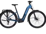 un gros plan d'un vélo électrique bleu sur fond blanc