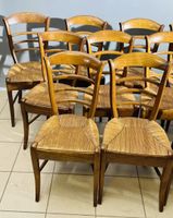 Suite de douze chaises paillées en bois naturel et dossiers … (photo 2)