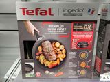 deux boîtes de produits Tefa exposées dans un magasin