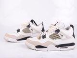 Air Jordan 4 Retro blanc / noir - blanc
