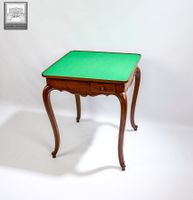 Petit table à jeux en noyer (photo 4)