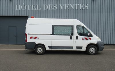 (V.) FIAT Ducato présumé III Van 2.3 D 120 Multijet PMC : 26…
