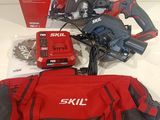 the tools are sitting on the table ready to be used