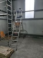 Echelle et plateforme individuelle télescopique roulante TUB… (photo 2)