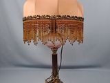 an image of a lamp that is sitting on a table