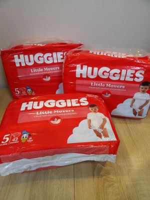 huggies little movers size 5 diapers