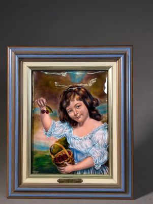 tableau représentant une femme tenant un panier de fruits devant un mur gris
