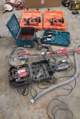 de nombreux outils qui se trouvent sur le terrain