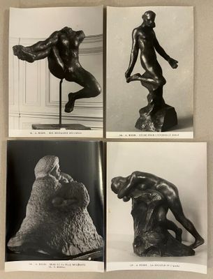 quatre photographies en noir et blanc représentant la statue d'un homme sur un rocher