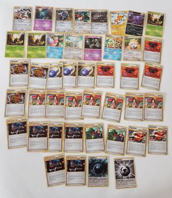 HS Indomptable - lot de 44 cartes Communes pokémon - near mi…