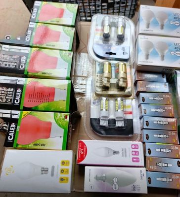 Lot de 26 ampoules neuves tous types
