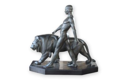 Max LE VERRIER (1891-1973), Le dresseur de lion, métal patin…