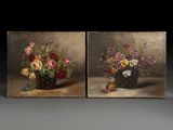 deux peintures de fleurs dans un vase sur une table