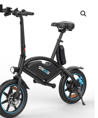 une image représentant un vélo électrique noir et bleu sur fond blanc