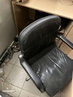 Sur désignation à 69100 VILLEURBANNE: Bureau d'angle avec so… (photo 4)