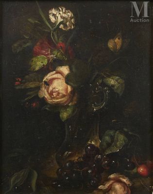 tableau représentant une nature morte composée de fleurs dans un vase en verre, accompagnées de raisins et de cerises