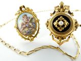 collier plaqué or orné d'une image de cheroon et d'un pendentif en perle
