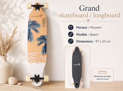 un skateboard et un support à skateboard posés sur une table