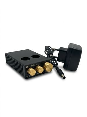 NOUN26 - Cet amplificateur audio pour casque possède des tub…