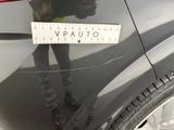 a sticker on the hood of a car that says vrauto