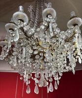 Lustre en bronze à pampilles et enfilages de perles en verre… (photo 3)