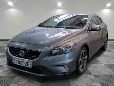 Volvo V40 2.0 D2 R - Design Automatronic